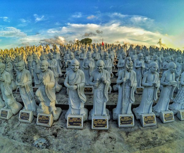 patung di Vihara Ksitigarbha Bodhisattva